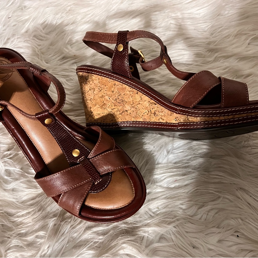 Women’s 9 wedge brown and gold and leather  sandals
